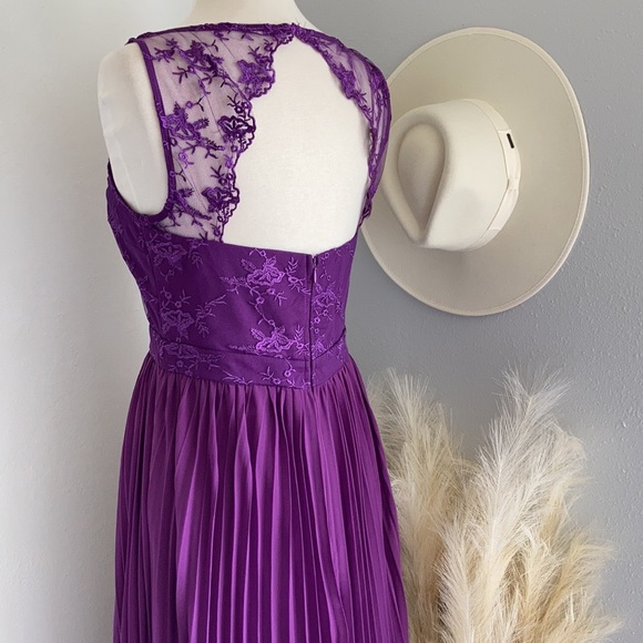 ❤️ Lulus Petals and Pleats Purple Lace Pleated Maxi Dress - Picture 9 of 13